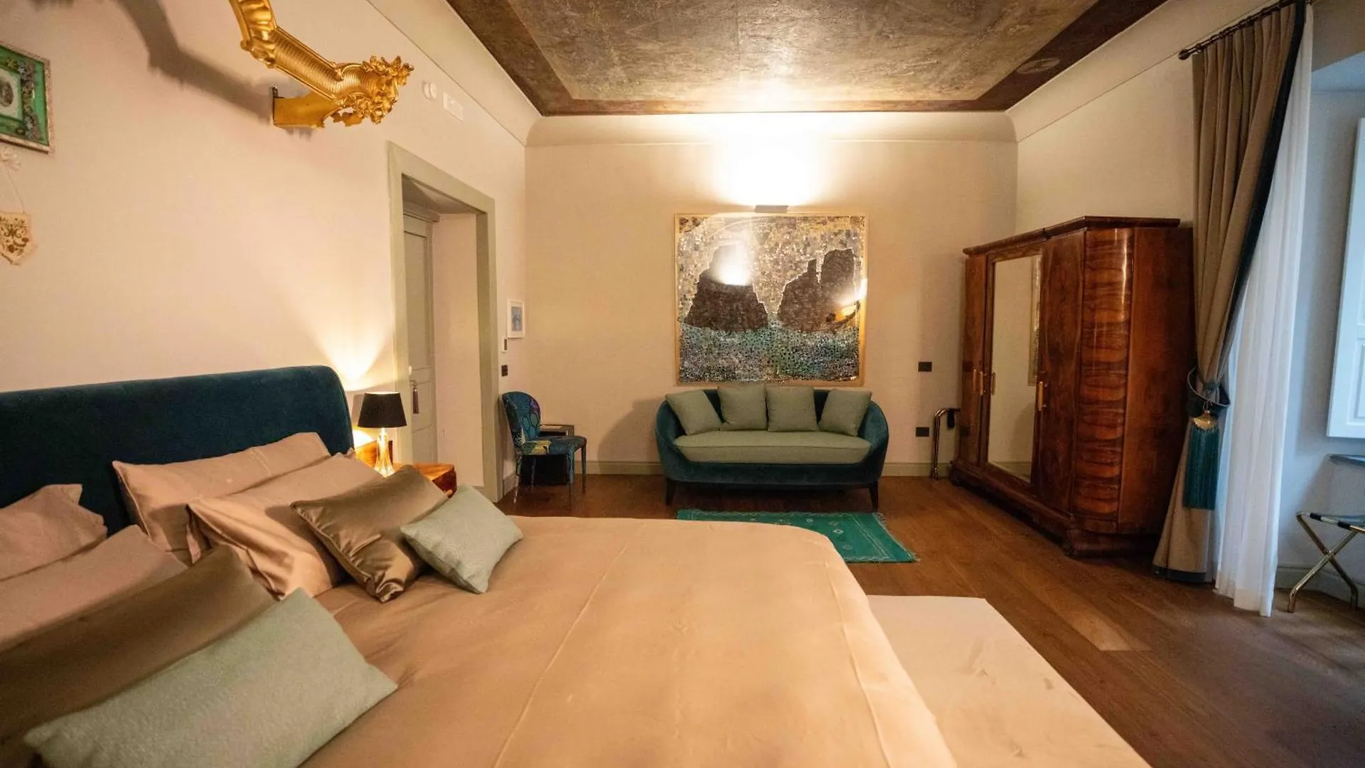 Palazzo Diomede Carafa Santangelo Luxury Rooms Naples Guest house